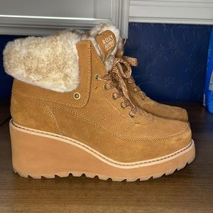Roxy Caramel Suede Wedge Booties, Sz. 8